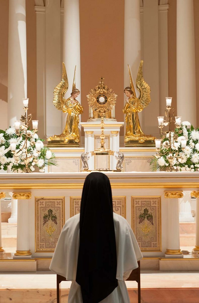 contemplation, contemplative-apostolic, prayer, Blessed Sacrament, adoration, st cecilia congregation, dominican sisters of st cecilia, nashville dominicans