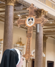 Processional crucifix